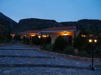 Village 2* Monemvasía