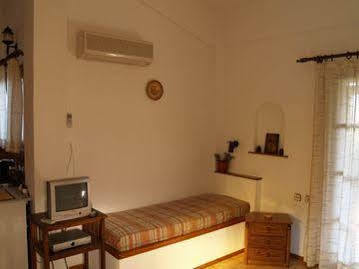Aparthotel Village 2*