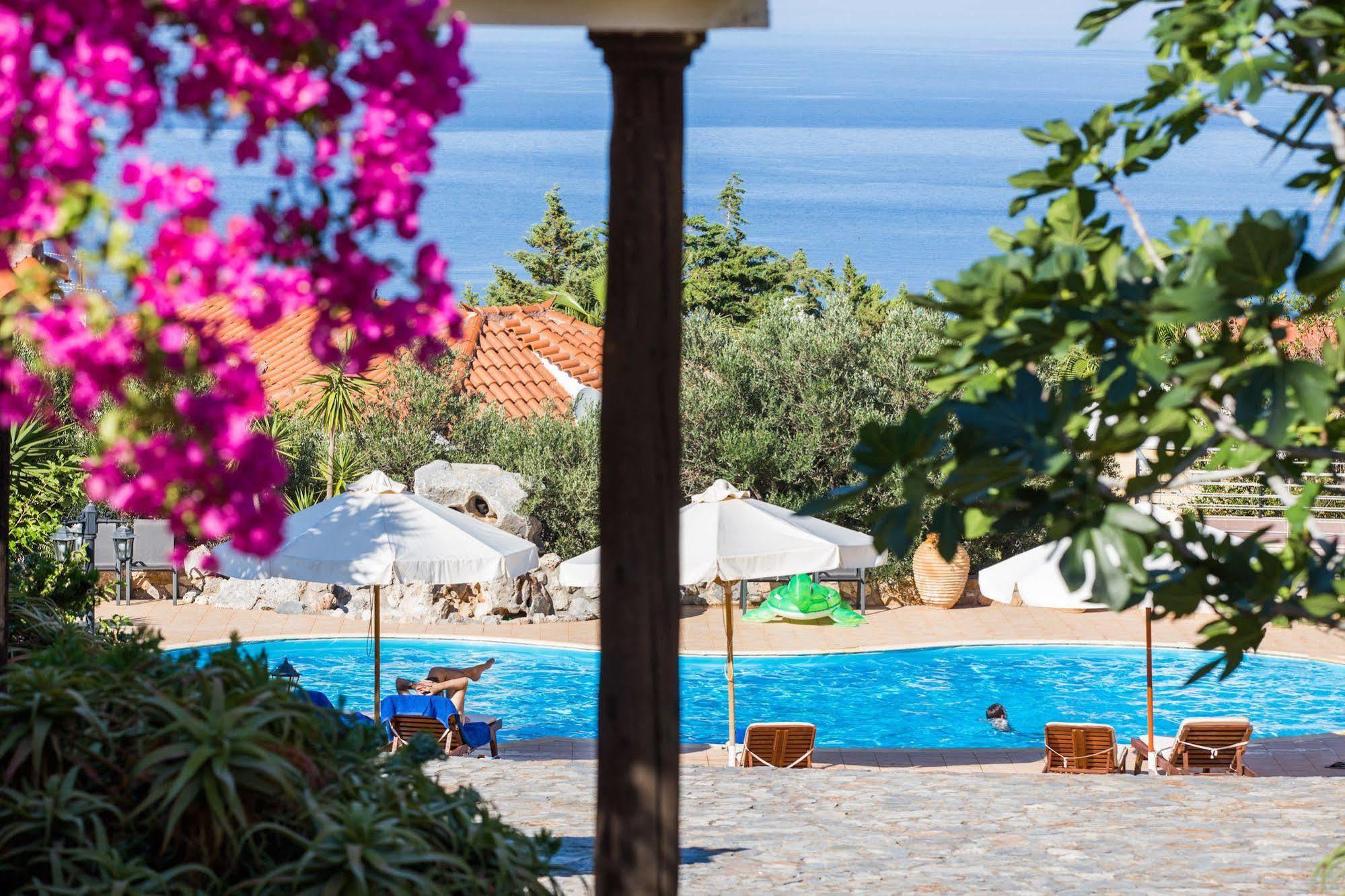Village Aparthotel Monemvasía